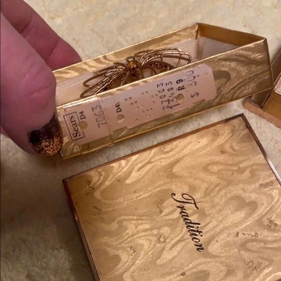 Vintage Goldtone Floral‎ Pins Set of 5 - Picture 6 of 6